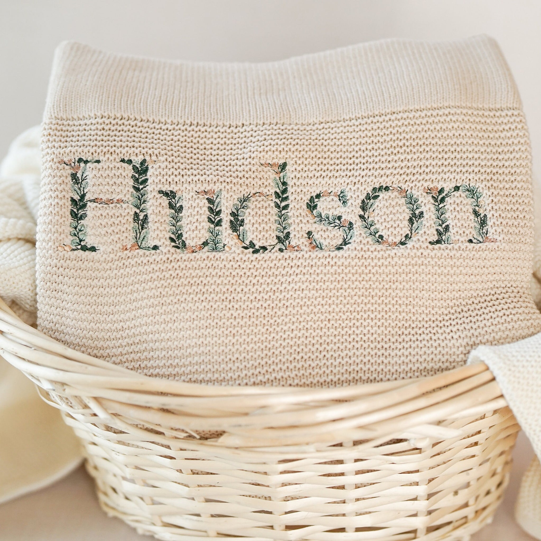 New Mom Gift - Maternity - Custom Baby Name Blanket - Pregnant Sister Gift - Embroidered Name Blanket for Baby - Babyshower gift - Coworker